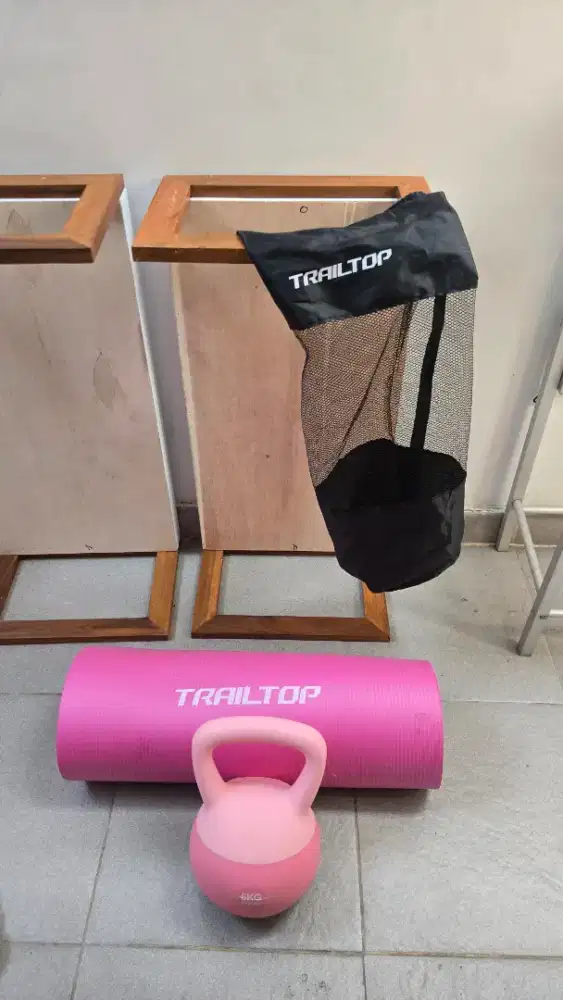 1 set matras yoga dan kettlebell
