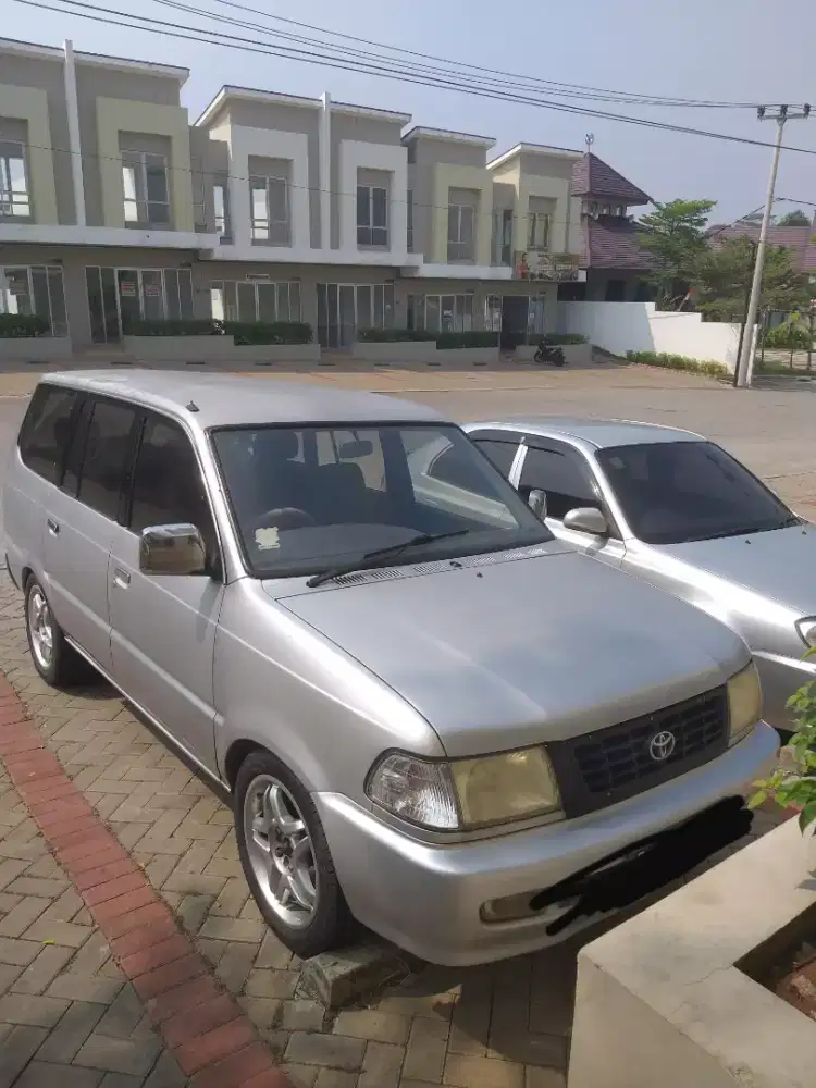 TOYOTA KIJANG KAPSUL LGX TAHUN 2001 MATIC