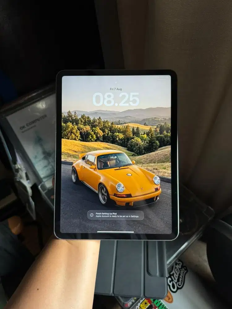iPad pro gen 4 M2 256gb wifi only ibox