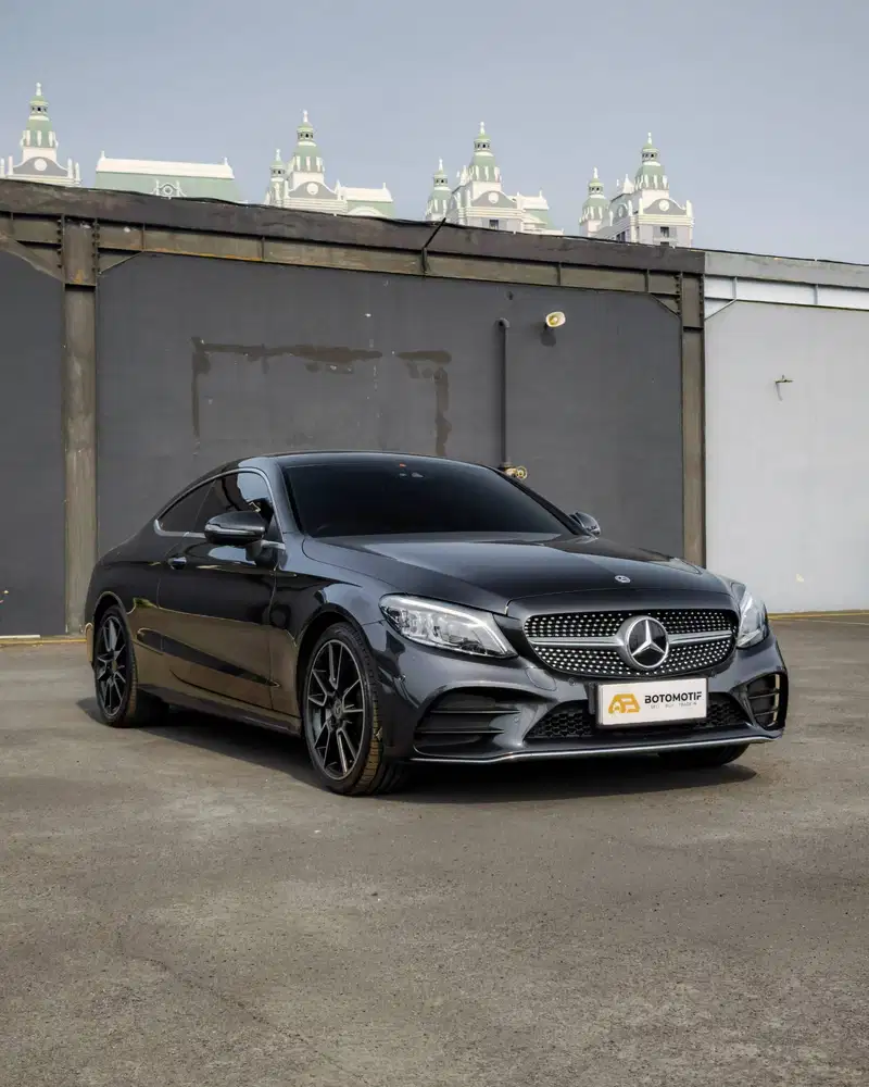 Mercedes-Benz C300 AMG Line Coupe Facelift C205
