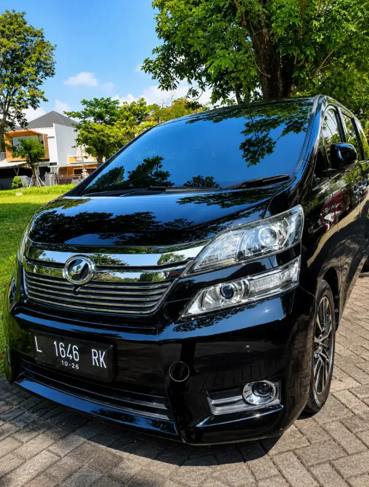 TOYOTA VELLFIRE 2.4 V A T 2012