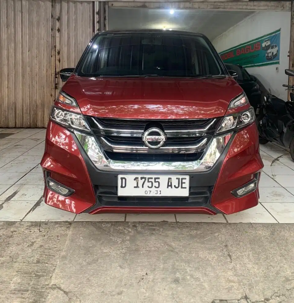 Nissan Serena HWS 2.0 AT 2019