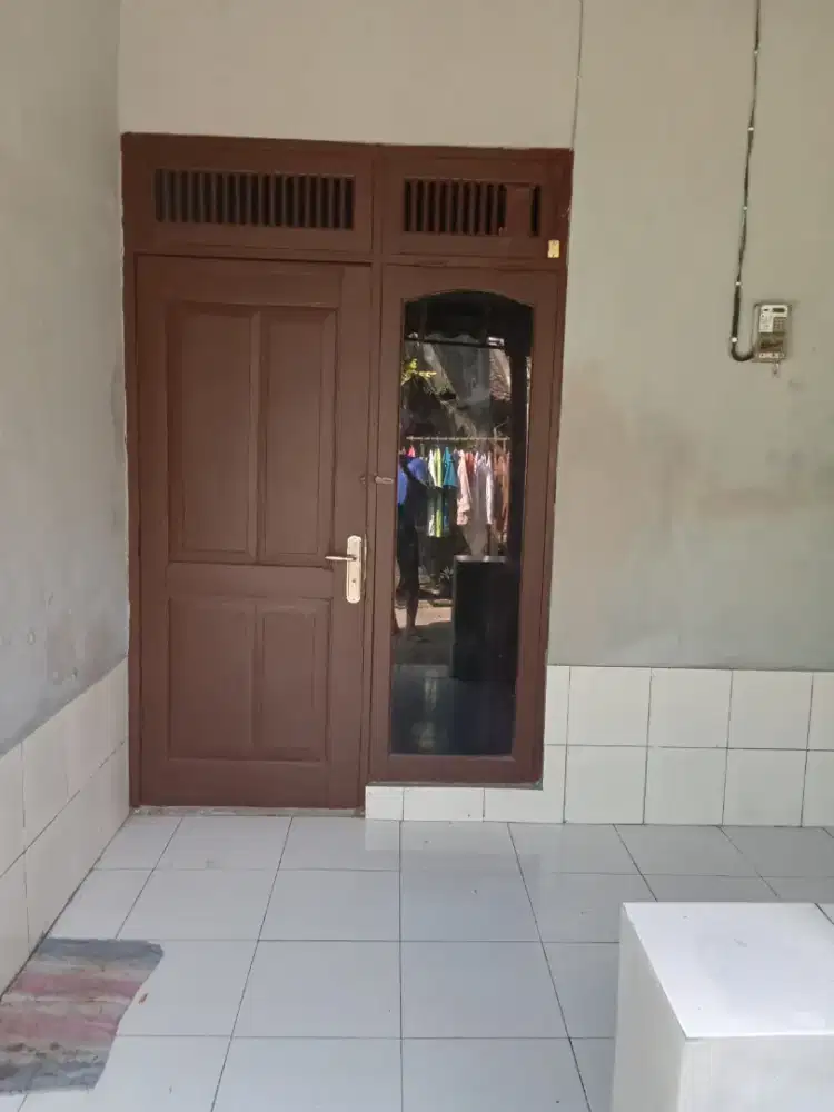 DIKONTRAKKAN RUMAH STRATEGIS