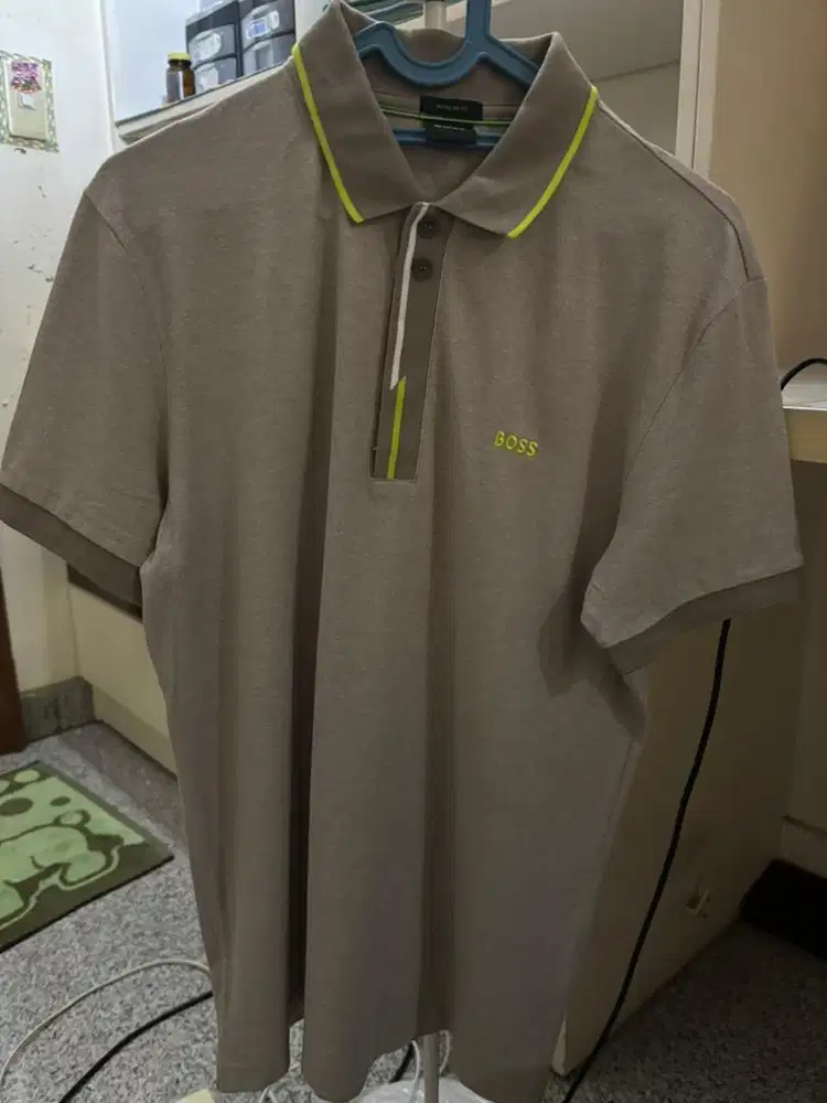 Baju Hugo Boss Regular Fit Size M
