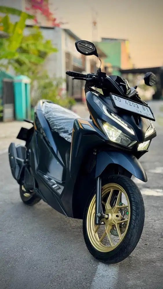 VARIO 125 LED NEW SPECIAL EDITION