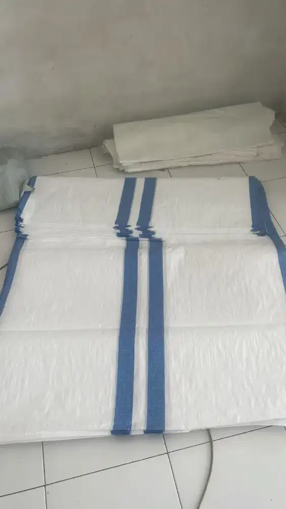 Jual beli karung baru bekas