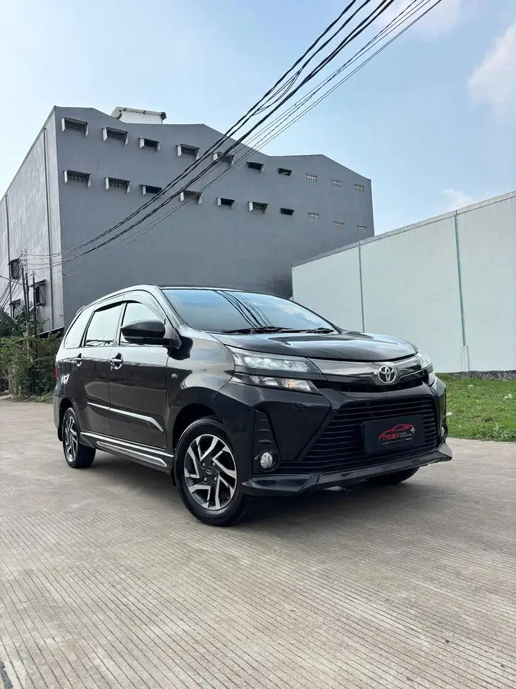 Toyota Avanza Veloz 1.5 2021 Manual ( Hitam Metalik )
