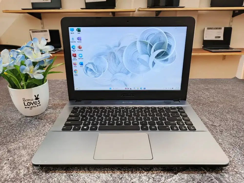 Laptop Bekas Siap Pakai! Asus X44IMA RAM 4 GB‎