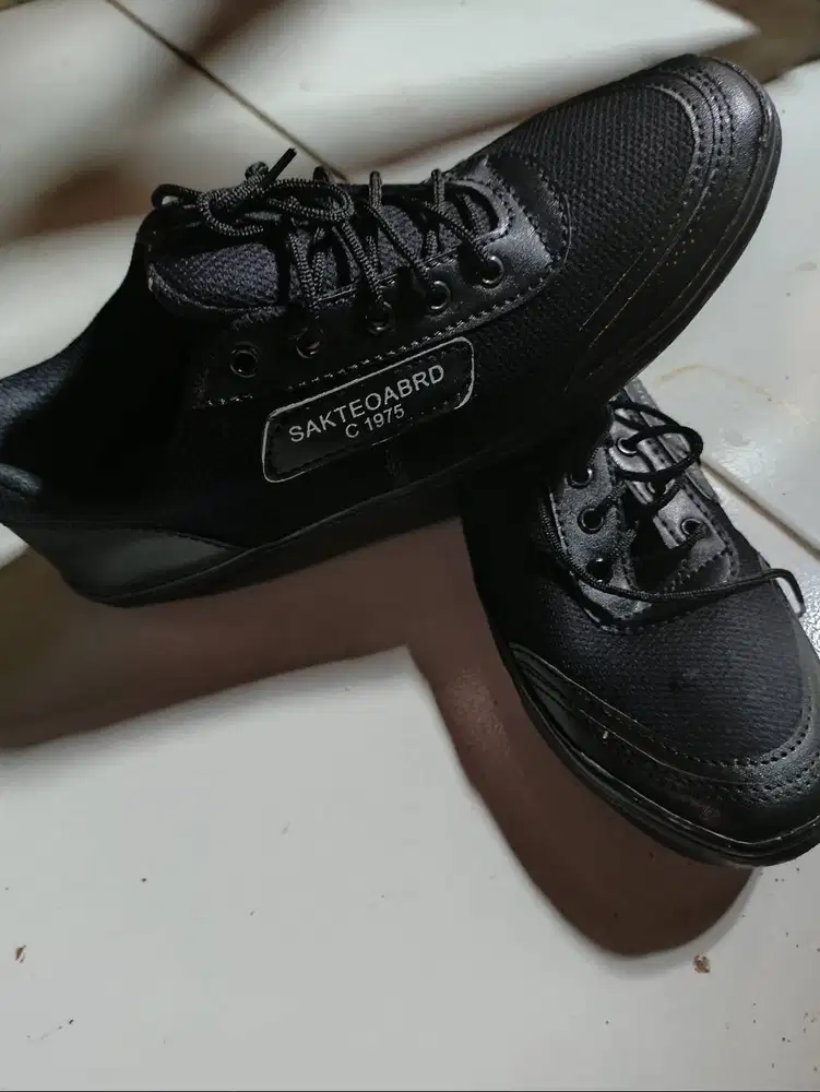 Jual Sepatu Casual Pria Murah elegan
