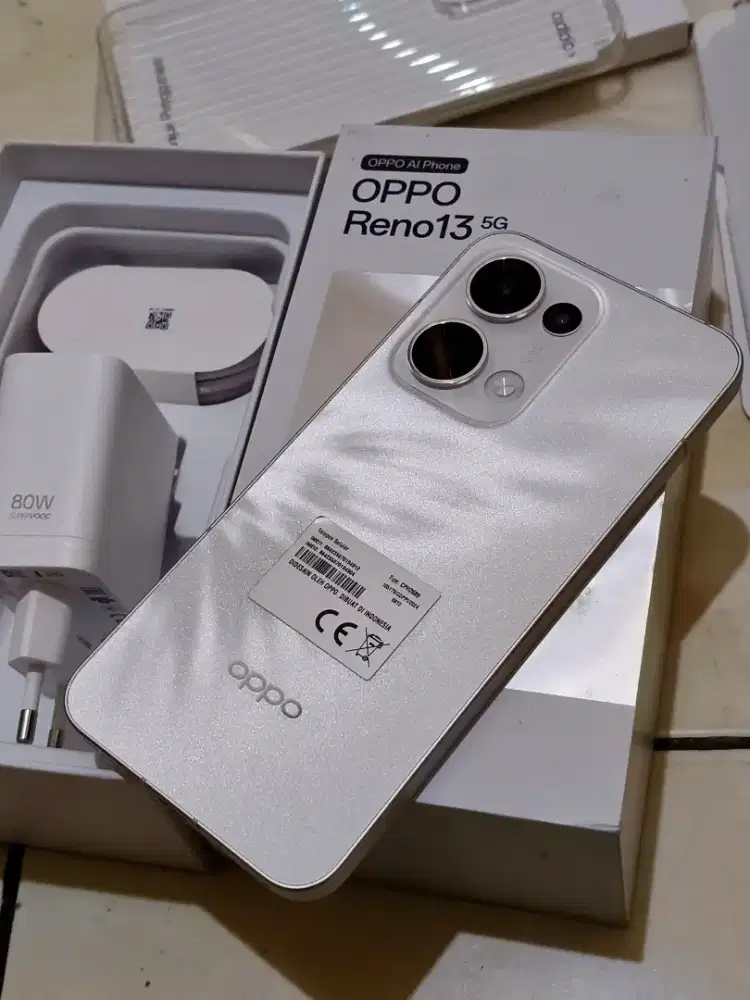 Reno 13 5G ram 12+12/256gb kondisi utuh belum terpakai istimewa