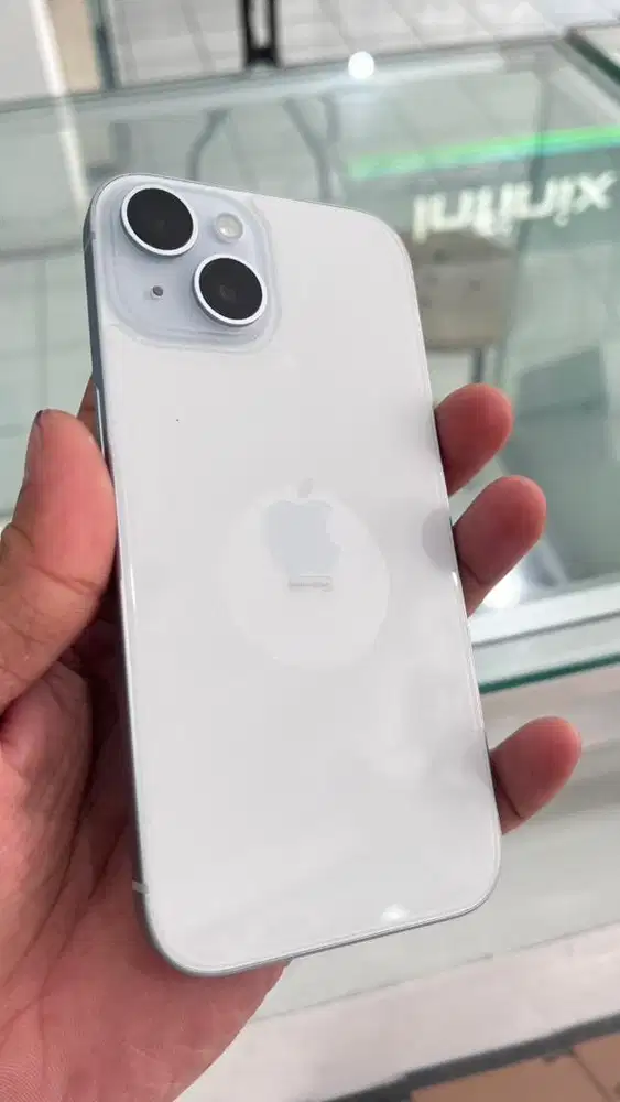 IPHONE 15 Like new