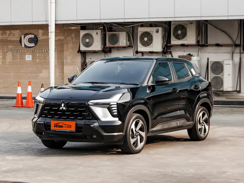 Mitsubishi XForce Ultimate Matic 2024 Hitam