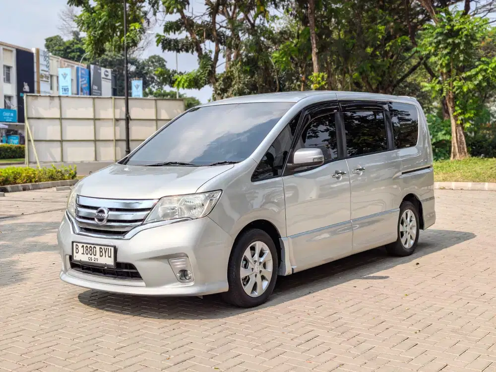 (Pajak Panjang 1thn) Nissan Serena 2.0 HWS AT 2013