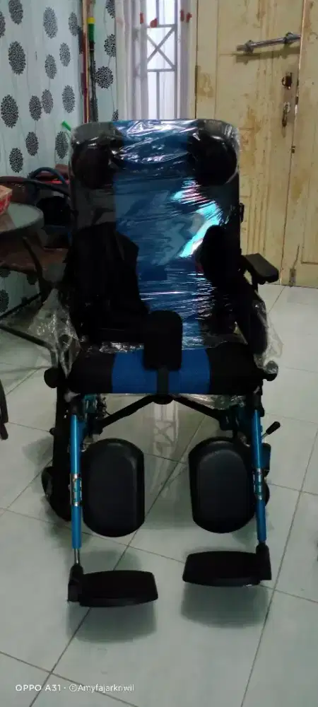 kursi roda cerebral palsy
