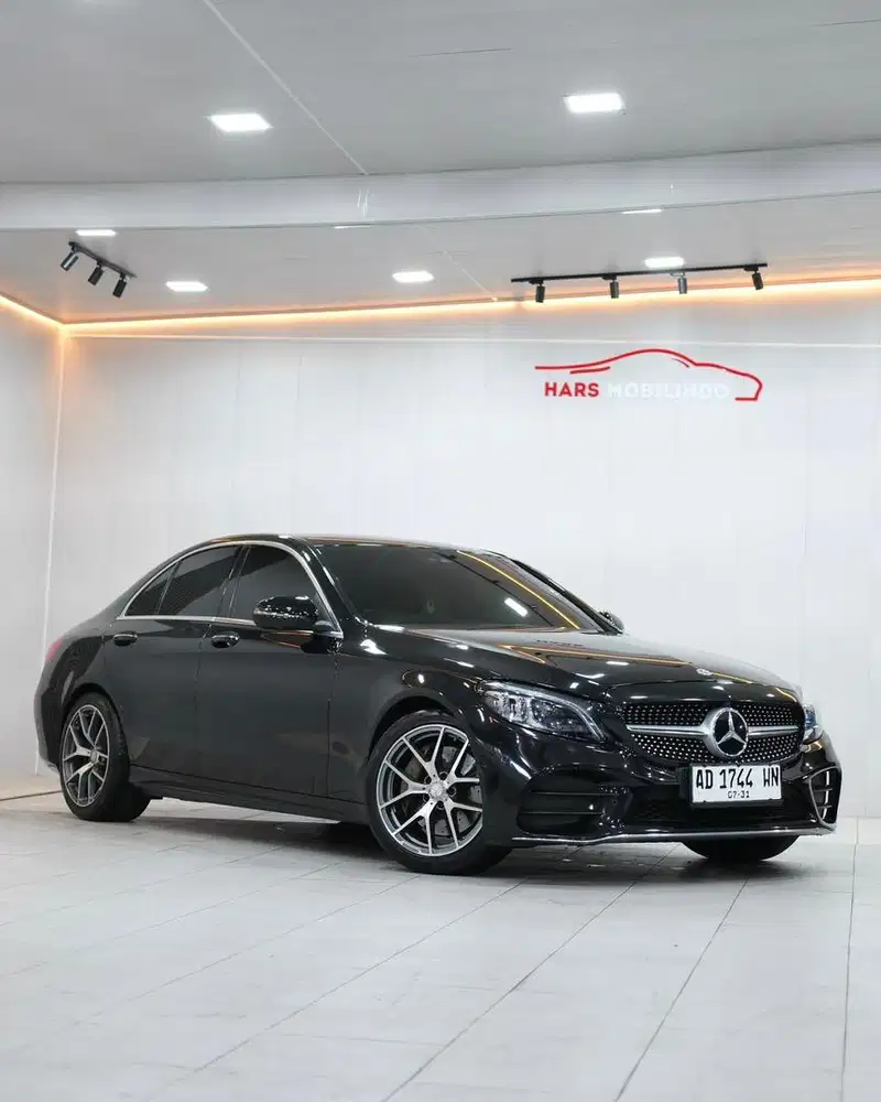 MERCY C300 2.0 AMG LINE 2019 FACELIFT || KM 31.000 MILES