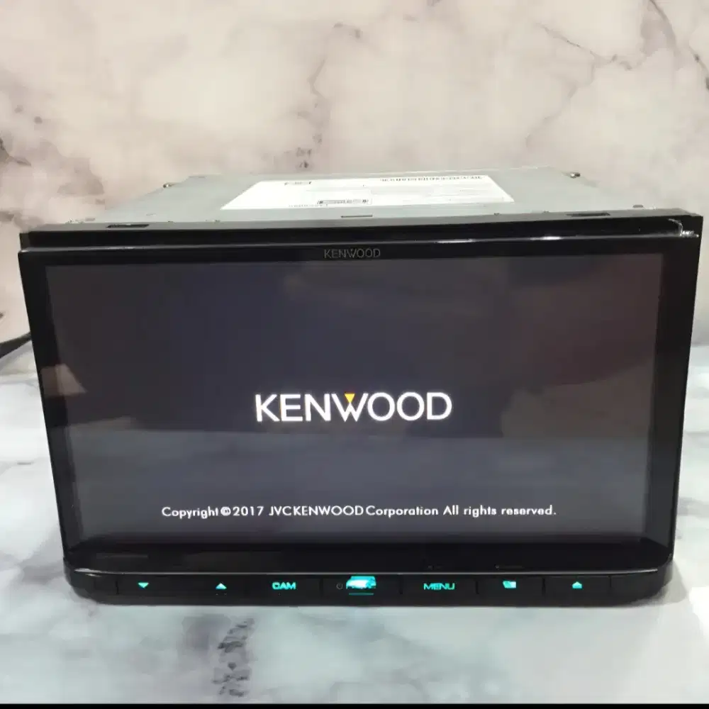 Head unit hires kenwood ddx 9017 like new