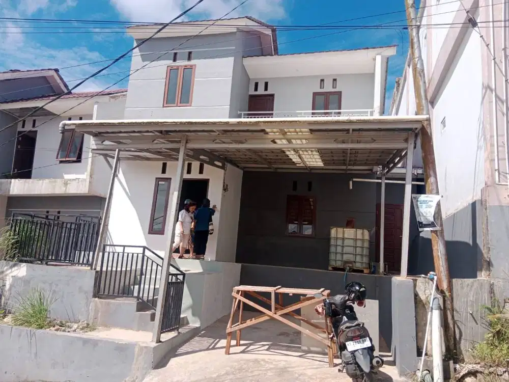 Rumah 2 tingkat pinggir jalan Provinsi,Cocok untuk Usaha di Balikpapan