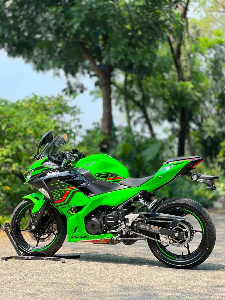 KAWASAKI NEW NINJA 250 FI ABS KEYLESS 2024 HIJAU KM 1K PAJAK PANJANG