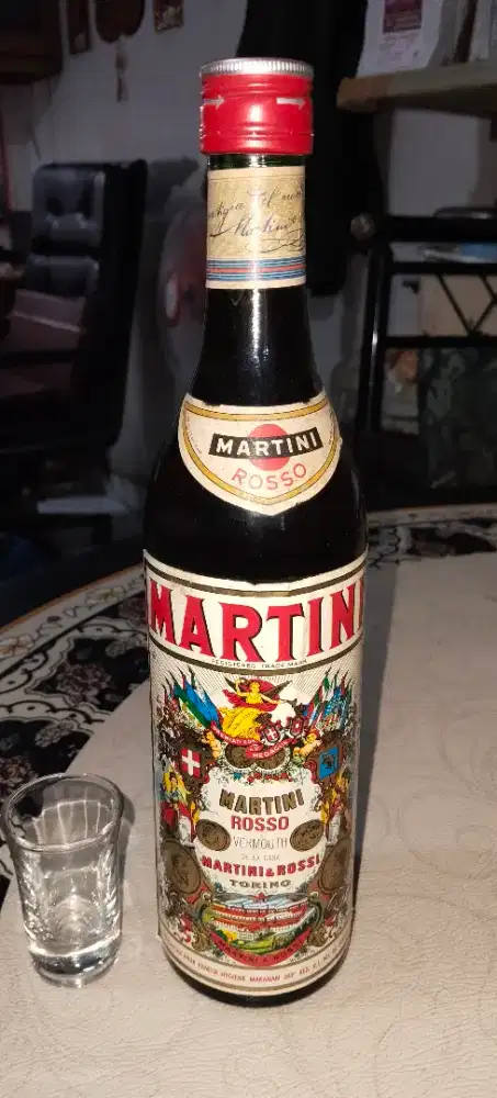 Botol minuman antik