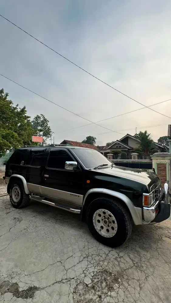 Terrano 2002 M/T