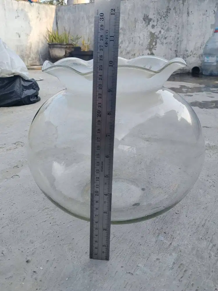 Akuarium Bulat Ikan 28 cm Mulus