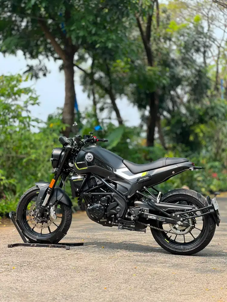 BENELLI LEONCINO 250 ABS 2024 HITAM KM 2K PAJAK PANJANG KAYAK BARU