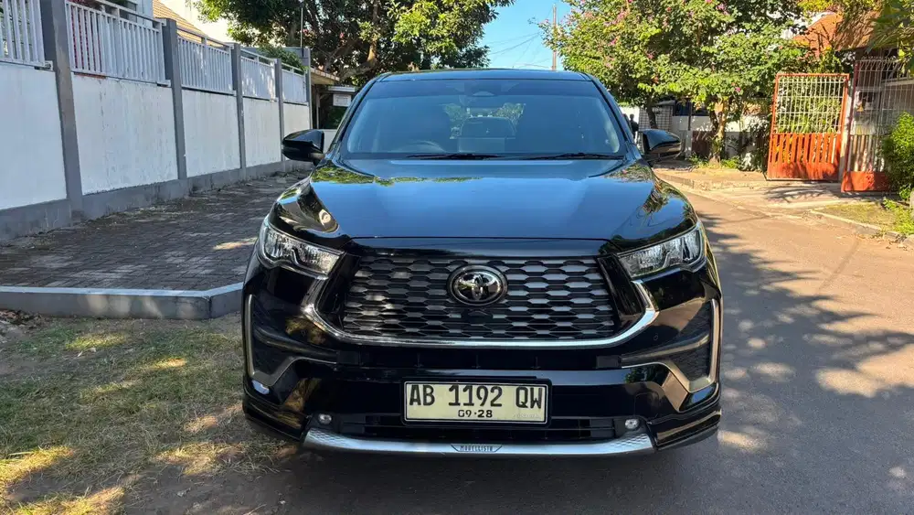 Toyota Innova Zenix tipe Q Hybrid TSS Modelista 2023