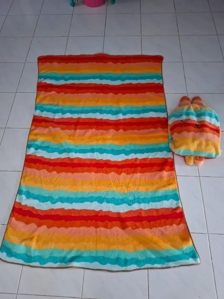 Selimut bulu anak.
