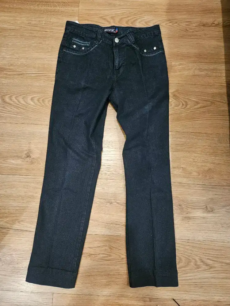 Celana jeans hitam ukuran 31