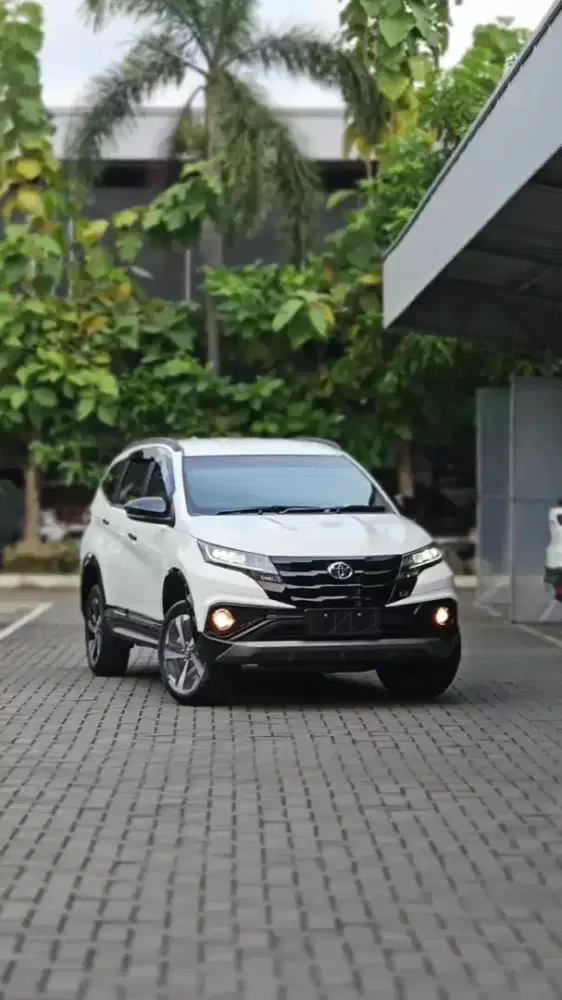 Toyota Rush GR manual baru
