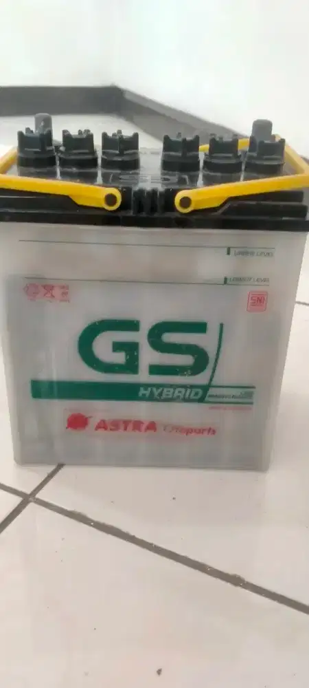 Aki mobil bekas
