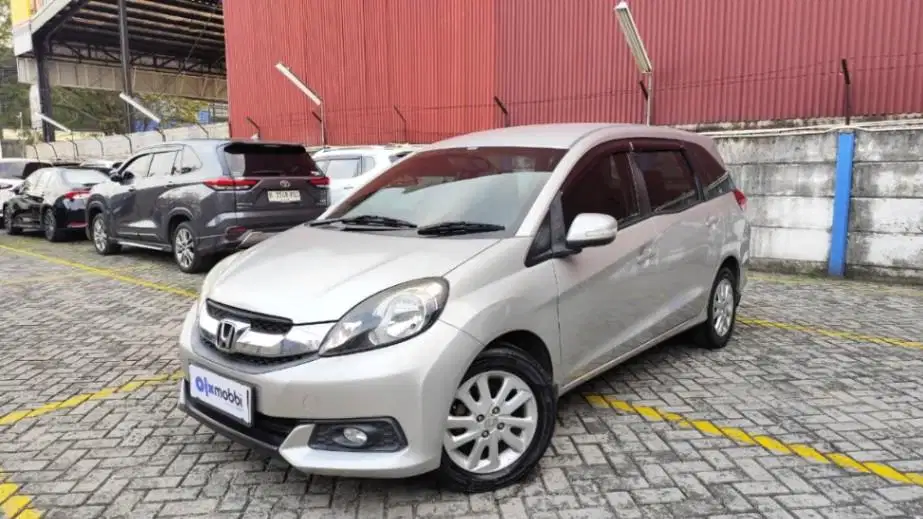 PROMO ANGSURAN RENDAH Honda Mobilio 1.5 E Bensin-AT 2015 SFH