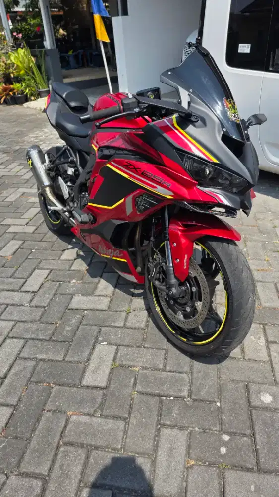 Zx25r SE ABS NIK 24 pembelian 26 pemakaian 4 bln, masih garansi resmi