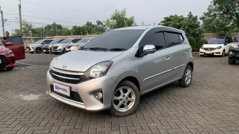 KM Rendah - Toyota Agya 1.0 G Bensin-AT 2015