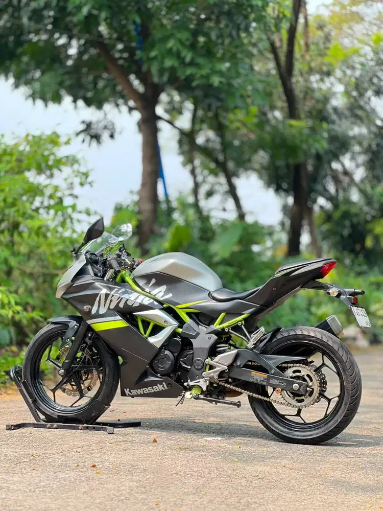 KAWASAKI NINJA 250 MONO SL 2019 HITAM KM LOW PAJAK ON SUPER MULUS