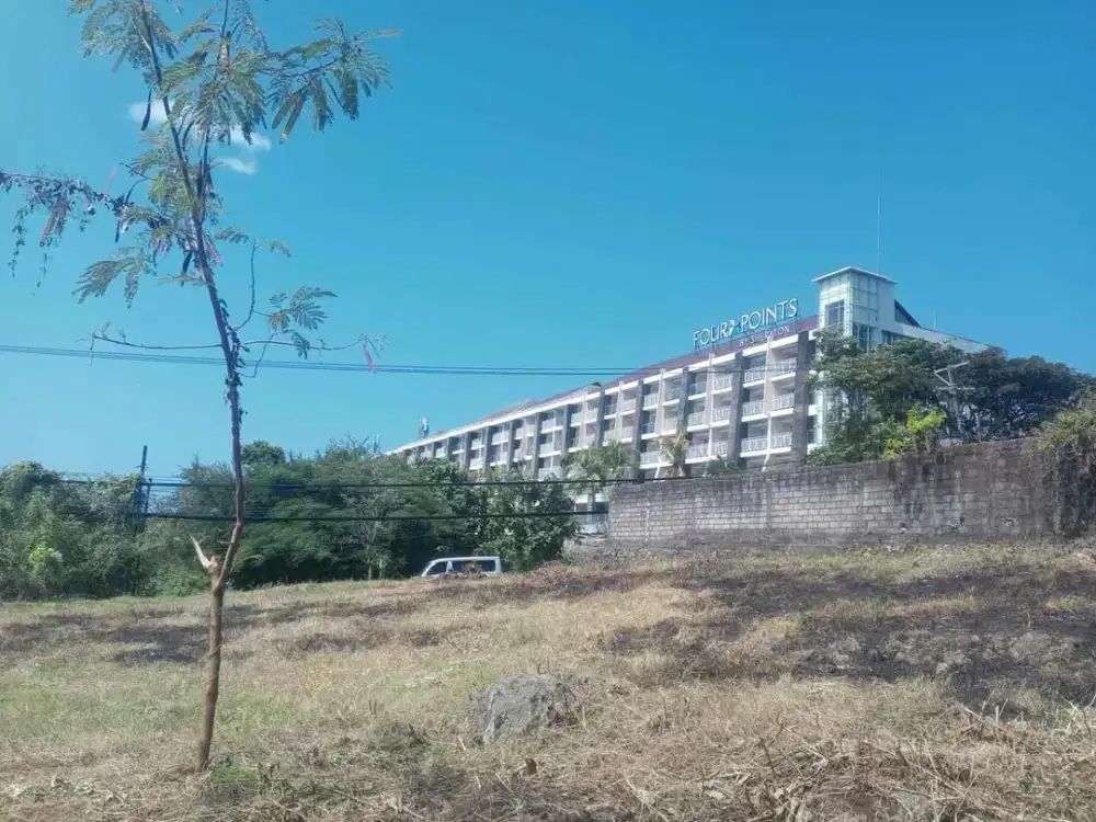 Lahan prime seberang hotel fourpoint di pinggir  jalan utama  Uluwatu.