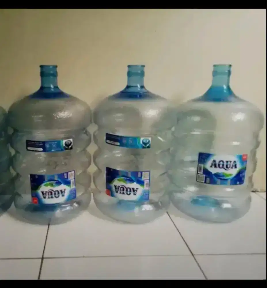 Galon aqua bekas