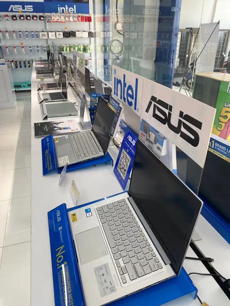 Laptop Asus Acer HP Axioo Lenovo