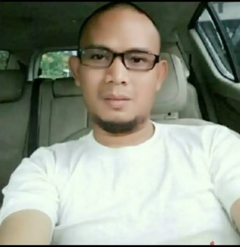 Cari kerja sebagai driver