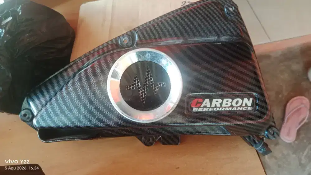 Cover filter udara carbon