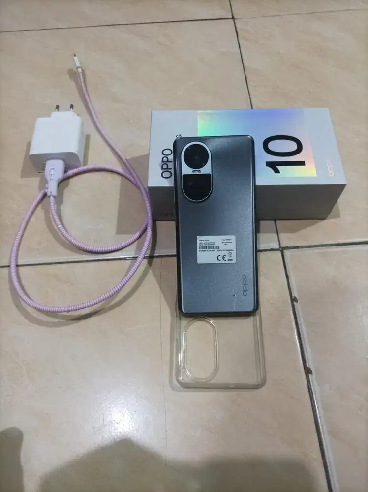 Oppo Reno 10 5g nego tipis