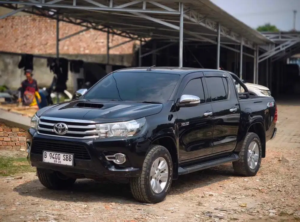 2016 Toyota Hilux Double Cabin 4x4 M/T Diesel 2kd (Odo 74rb)