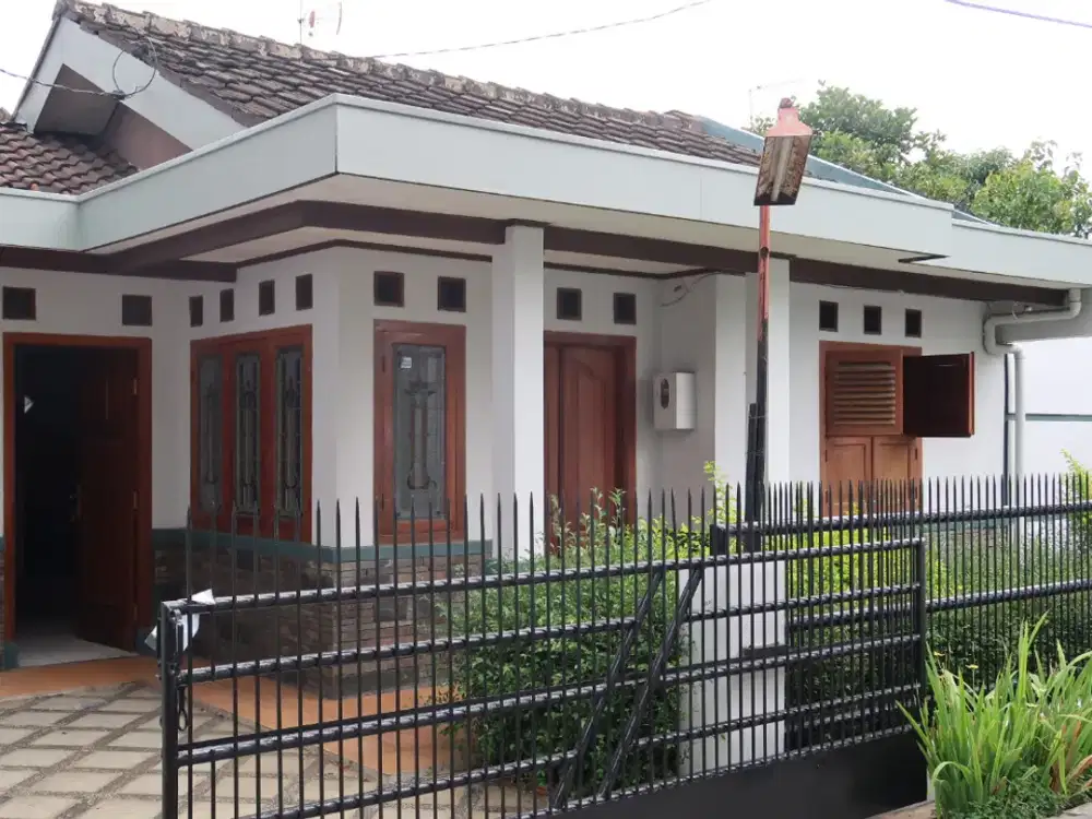 RUMAH SIAP HUNI DI MARGAHAYU RAYA METRO, STRATEGIS dan Jalannya LEBAR