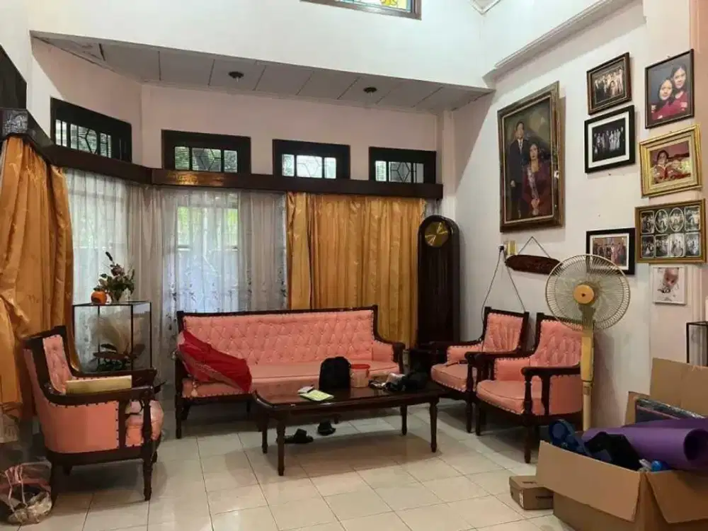 Rumah Siap Huni di Kelapa Gading, Lokasi Premium Pinggir Jalan!