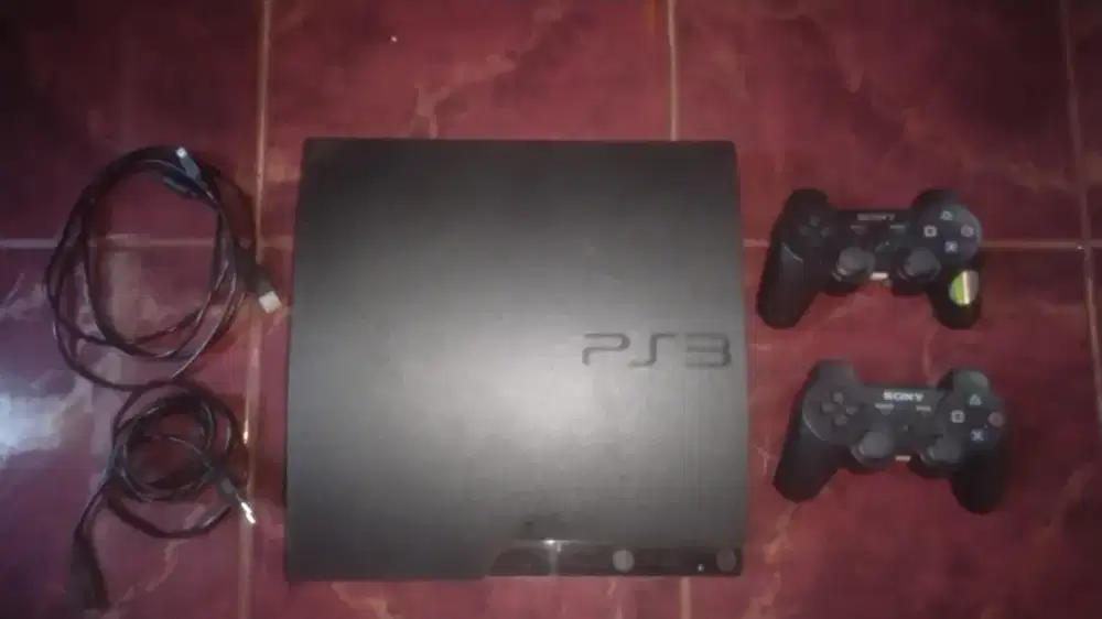 Di jual ps3 slim 300 gb