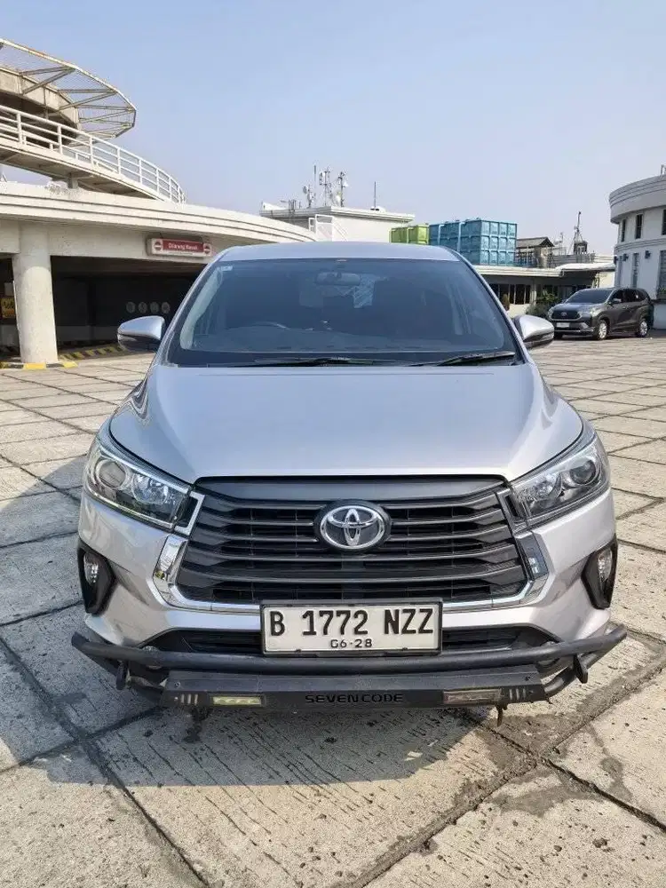 Toyota Innova Reborn Diesel Automatic 2023 Kilometer Rendah