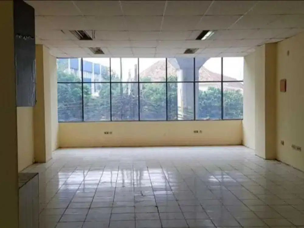 Disewakan Ruko di Jl Wolter Monginsidi Jakarta Selatan