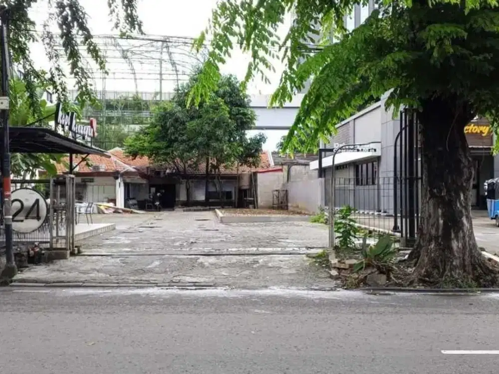 Disewakan Tanah dan Tempat Usaha Cocok untuk Restaurant di Jaktim