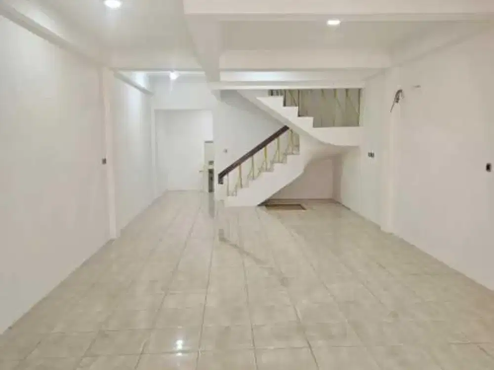 Ruko 2 Lantai di Kelapa Gading Hibrida - Lokasi Premium & Ramai!