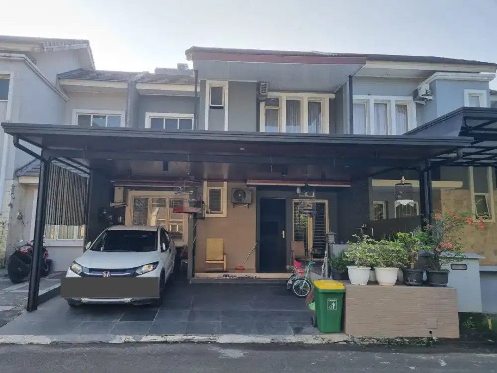 Dijual Rumah Bagus 3 Lantai  Suvarna Padi Tangerang